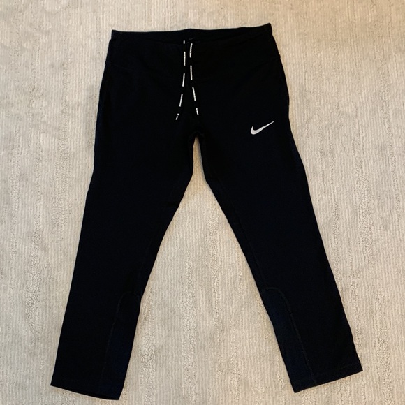Nike Dry Fit Running Crops - Picture 2 of 6